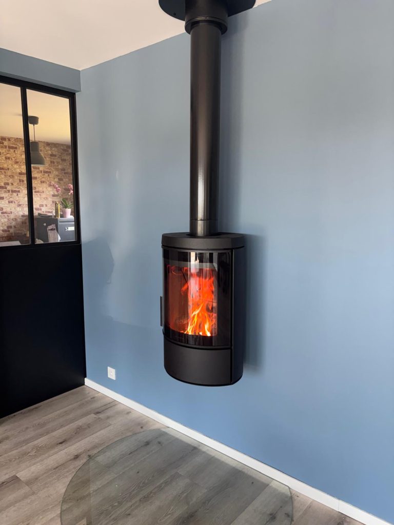 Poêle à bois HWAM 3110 suspendu